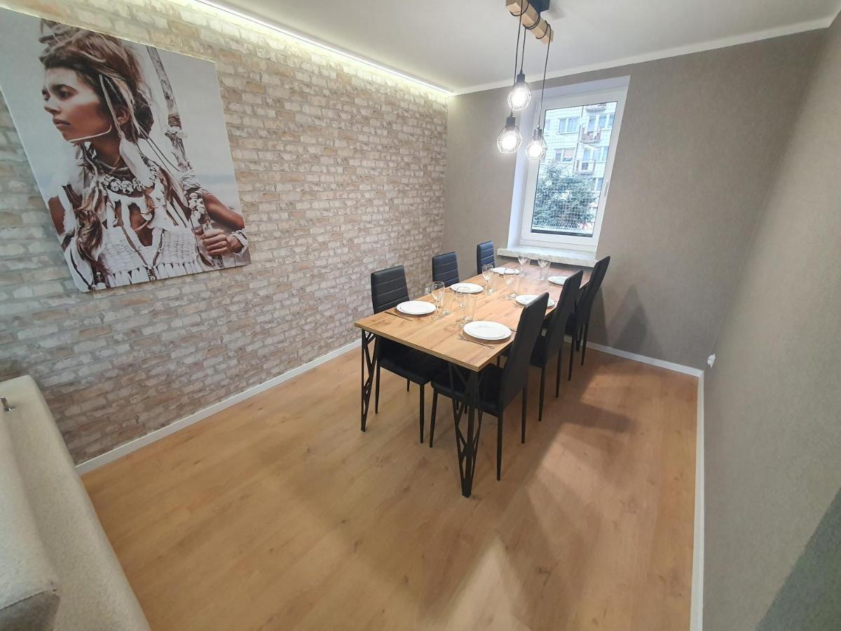 Apartment Jdk Legionow 74m2 8-osobowy *